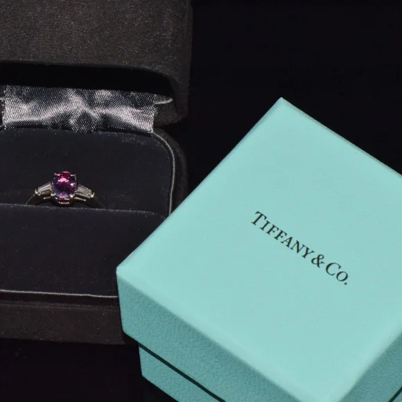 TIFFANY & CO. GIA CERTIFIED NATURAL 1.36CTS DIAMOND SAPPHIRE PLATINUM RING - Picture 4 of 15
